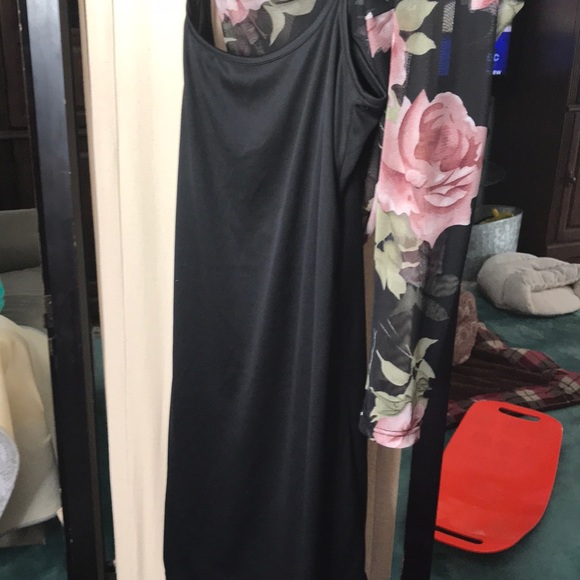 OBSESSIVE LOVE (lg) Floral CvrUp & Blk Dress - Picture 12 of 12